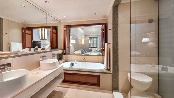 Constance Belle Mare Plage